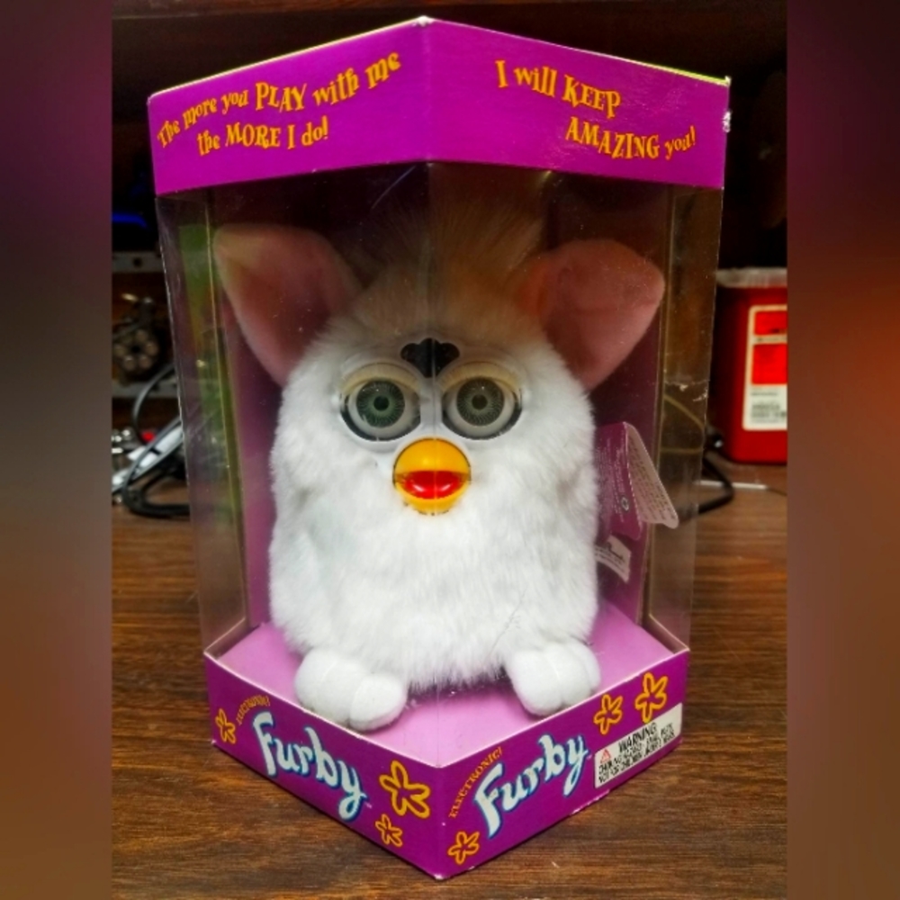 •Original 1998 White Furby•